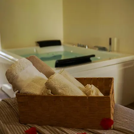 Detente Au Bord De Foret Avec Balneo Et Sauna Prive アパート Fontenoy (Aisne)