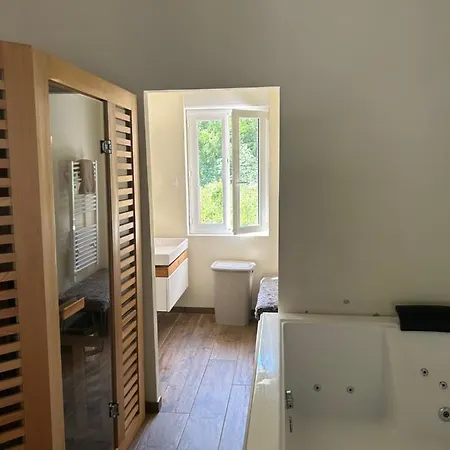 Detente Au Bord De Foret Avec Balneo Et Sauna Prive * Fontenoy (Aisne)